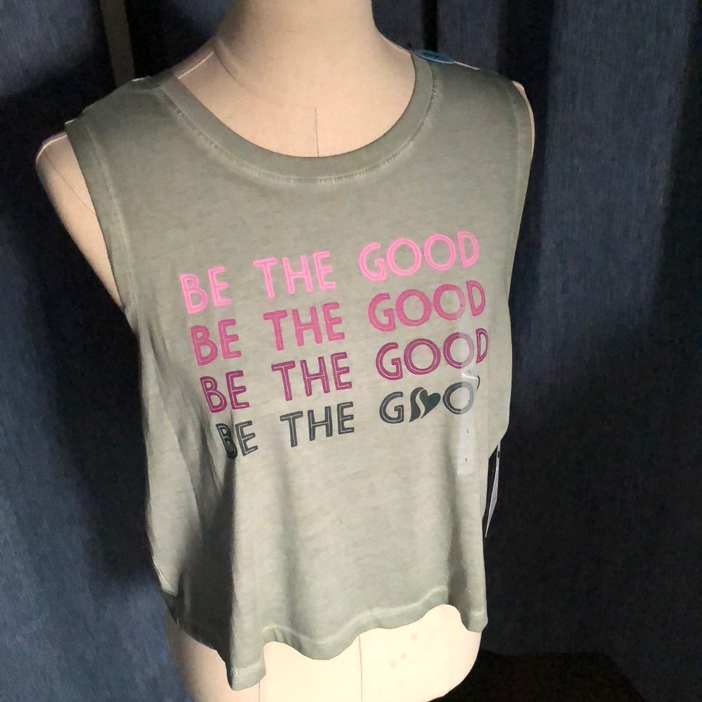 ⚡️SALE⚡️Sketchers NWT ‘Be the Good’ crop tank 😍